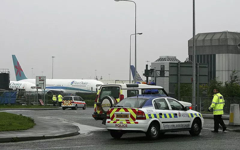 Manchester airport alarm after a suspicious package is found