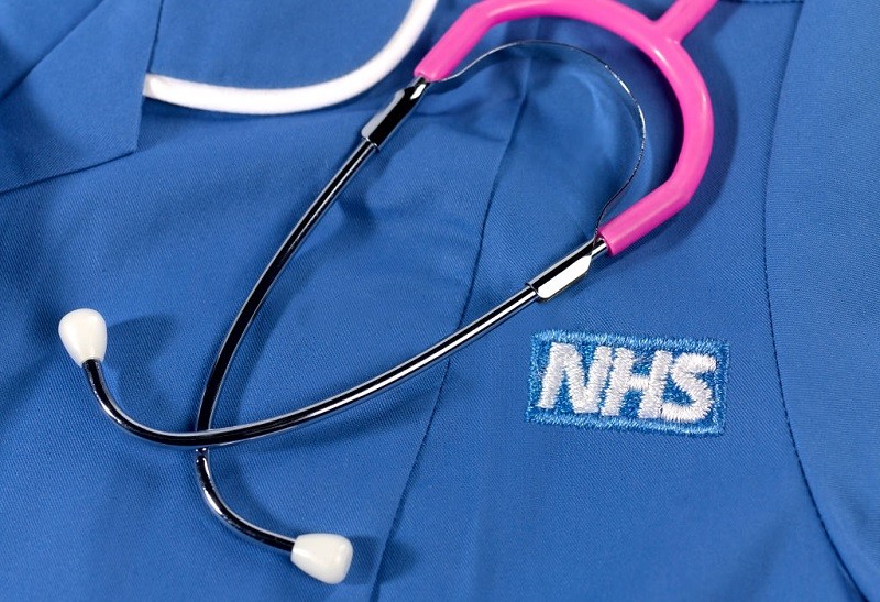 Trwa wielka rekrutacja do NHS. Doświadczenie nie jest wymagane