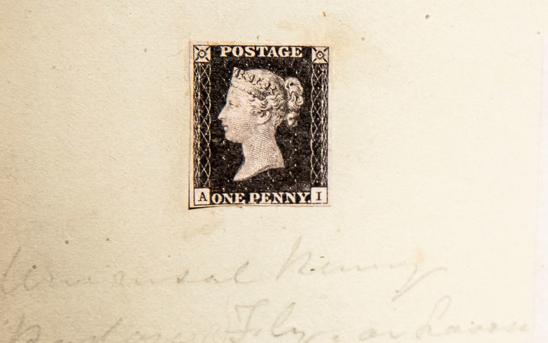 Londyn: Jeden z najstarszych znaczków pocztowych trafi na aukcję