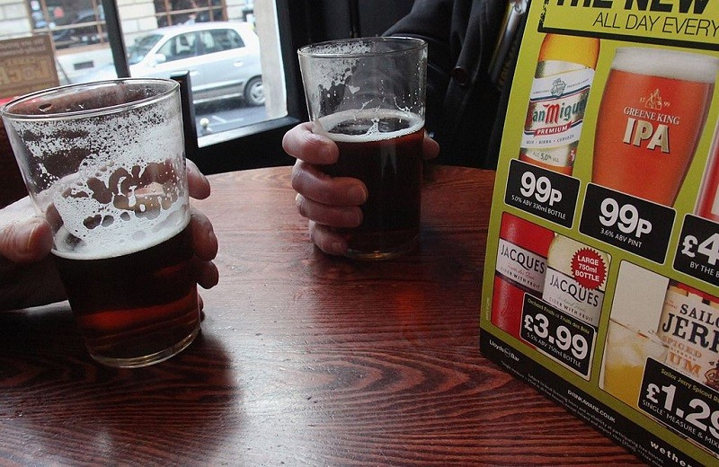 Do Wetherspoons wraca piwo za 99 pensów