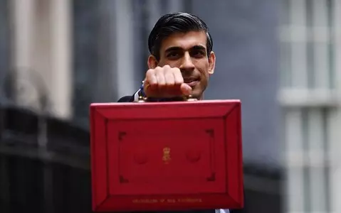 Budget 2021: Rishi Sunak unveils help for low paid, pubs and businesses