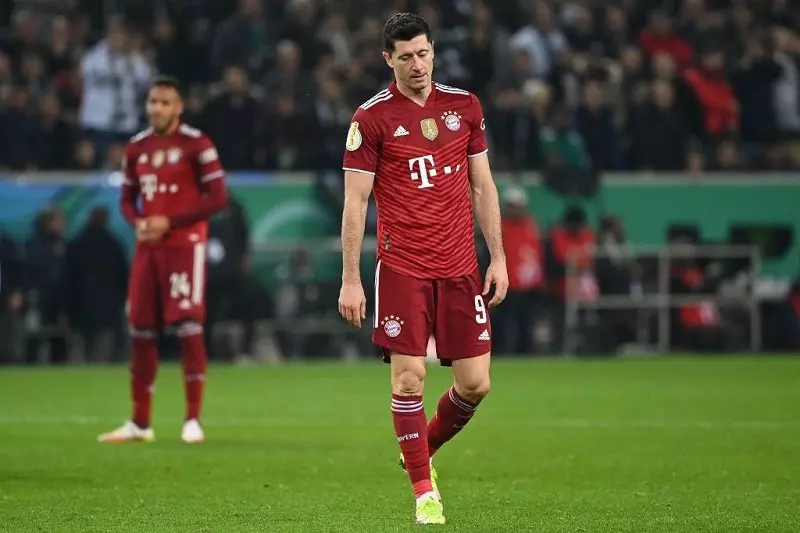 Bayern Munich suffer 5-0 German Cup trashing at Borussia Moenchengaldbach in 'collective blackout'