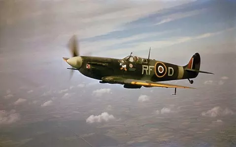 A British man rebuilding a Spitfire that Polish pilots fought on: We will always be grateful to them