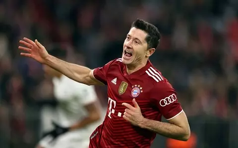 Bayern beats Benfica to qualify for Champions League last 16