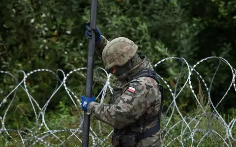 There is a reaction of the European Commission and NATO regarding the violation of the Polish border