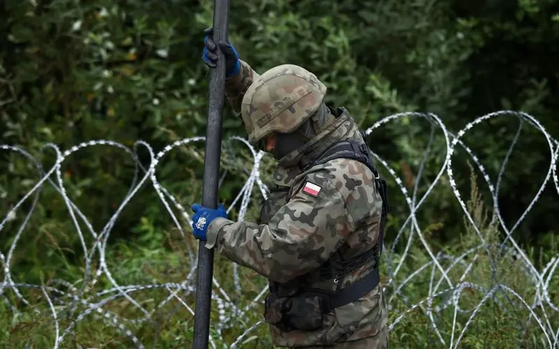 There is a reaction of the European Commission and NATO regarding the violation of the Polish border
