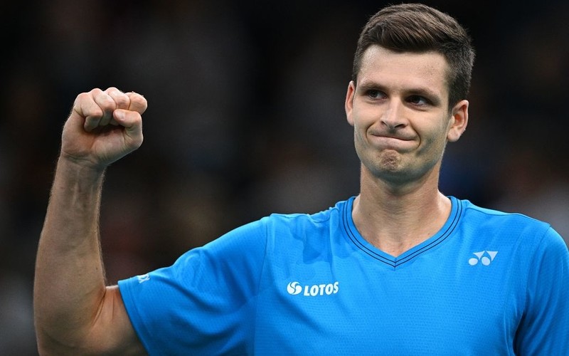 Turniej ATP w Paryżu: Hurkacz spotka się w półfinale z Djokovicem