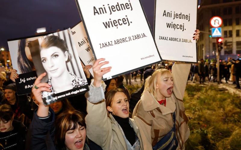Poland without tightening abortion law, at least for now
