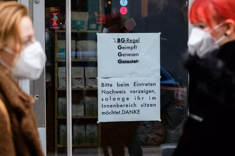 Berlin to exclude unvaccinated from restaurants, bars and gyms