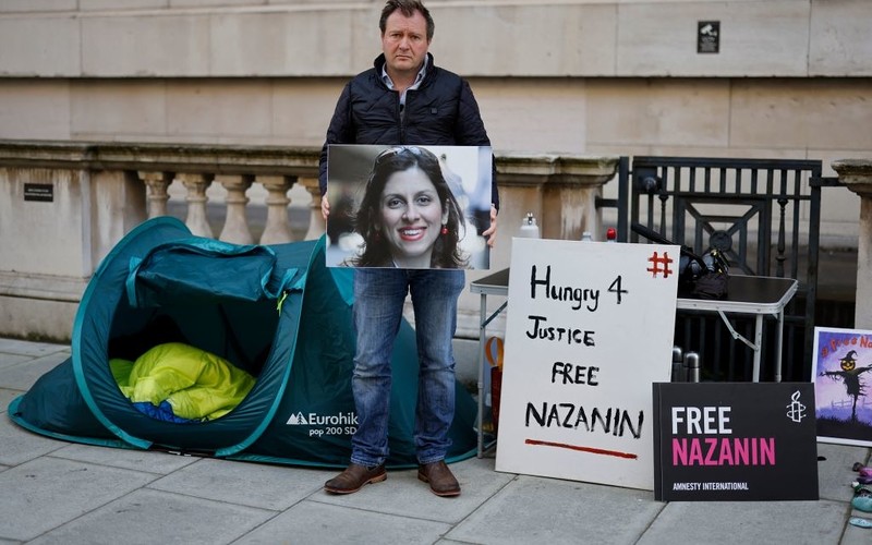 The husband of Zaghari-Ratcliffe, detained in Iran, ended the hunger strike after 21 days