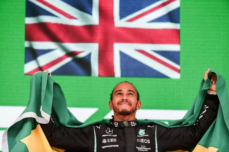 Fenomenalna pogoń Hamiltona. Brytyjczyk wygrał GP Brazylii