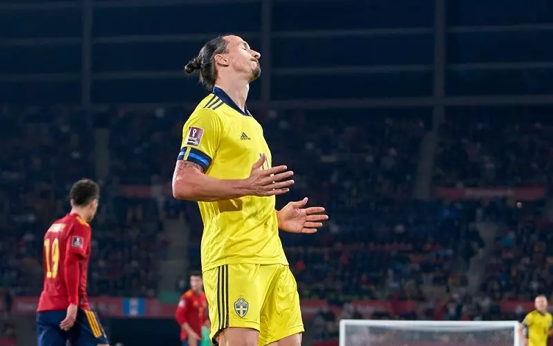 Sweden lose in Seville - play-offs await
