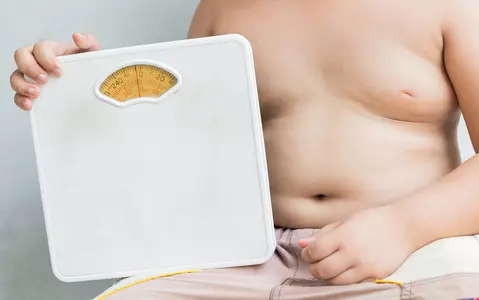 NHS to set up 15 special clinics in England for severely obese children