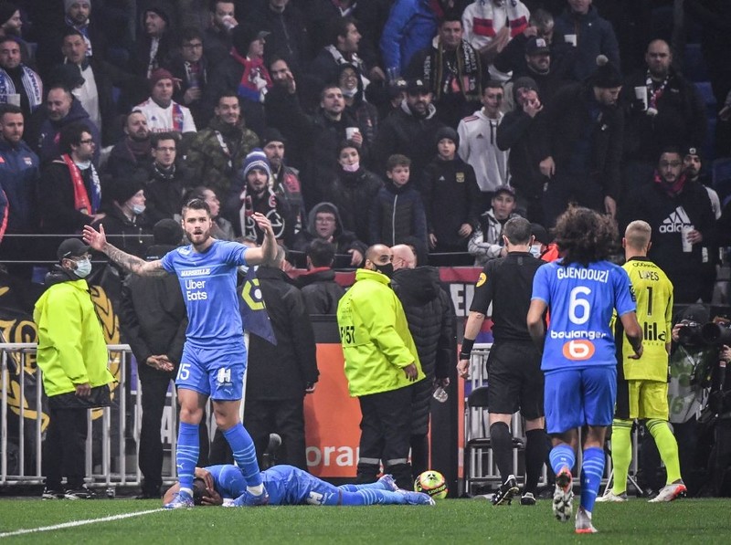 Liga francuska: Olympique Lyon musi grać przy pustych trybunach