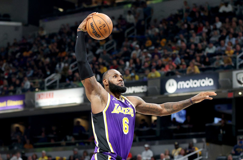 NBA: Great performance by LeBron James, 'Lakers' win in Indianapolis