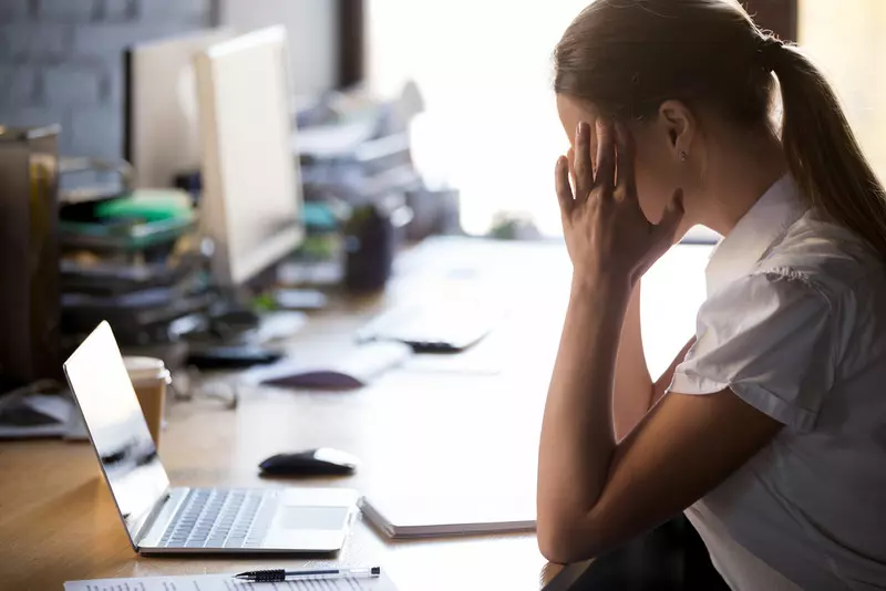 Survey: More than half of Poles experience symptoms of professional burnout