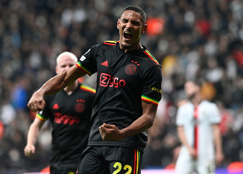 Piłkarska LM: Haller dogonił Lewandowskiego w klasyfikacji strzelców