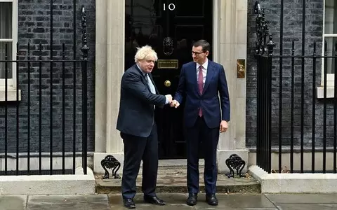 PM Morawiecki arrives in London for meeting with Boris Johnson