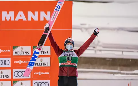 FIS Ski Jumping World Cup: Six Poles at the starting line in Ruka