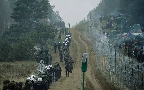 Foreigners tried to cross the border near Bialowieza. Two soldiers injured