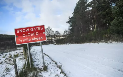 England: 61 people spent three nights in pub cut off due to snowstorm