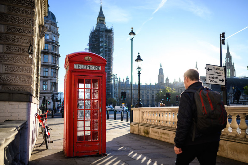 Oto wszystkie obostrzenia, jakie obowiązują od dziś w UK