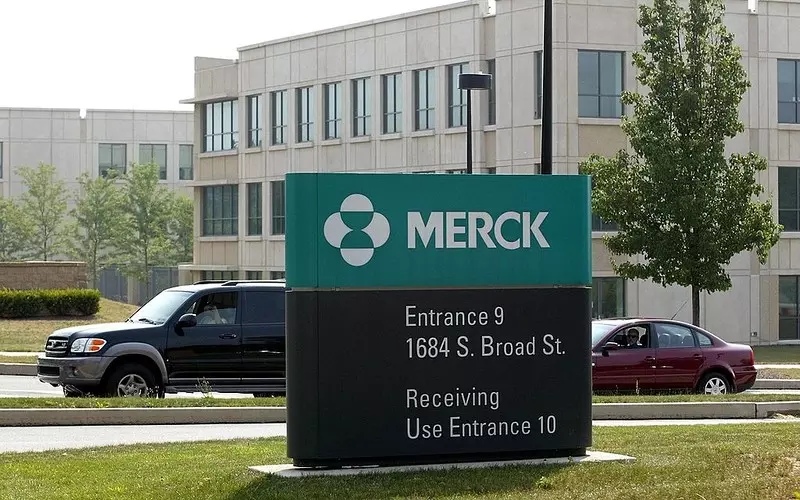 USA: Koncern Merck ocenia, że jego lek będzie skuteczny na każdy wariant koronawirusa