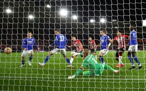 English league: Bednarek goal, wins of the leading teams