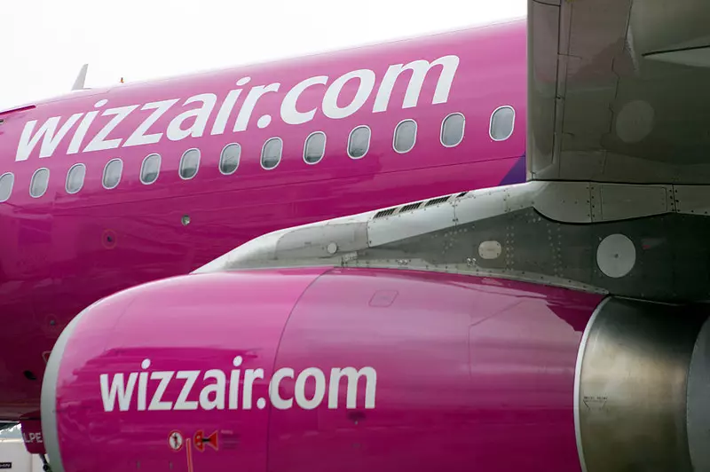 Wizz Air: 90 proc. załogi zaszczepionej przeciwko Covid-19