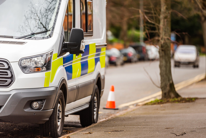 Bristol: Homofobiczny atak na 34-latka z Polski. Policja szuka oprawców