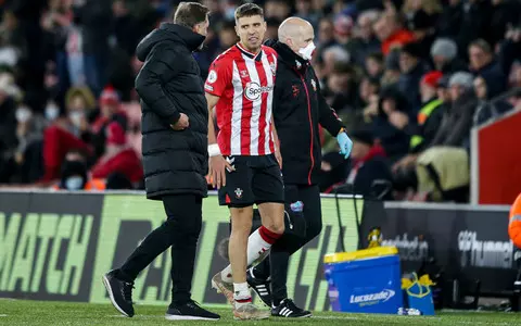 English league: Bednarek injured, will not play against Moder