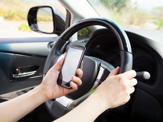 Severe penalties for talking on the phone while driving