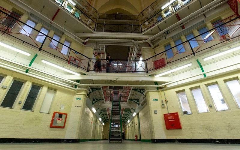 BBC: Banksy wants to buy former Reading prison
