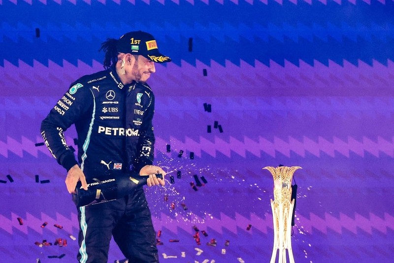 Formula 1: Hamilton wins the Saudi Arabian GP