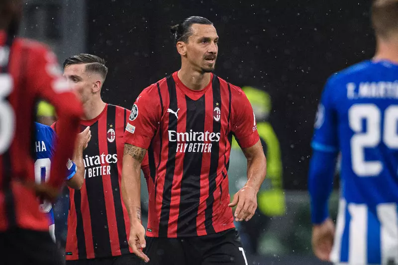 Liga włoska: Ibrahimovic chce wciąż grać i zostać w Milanie do końca kariery