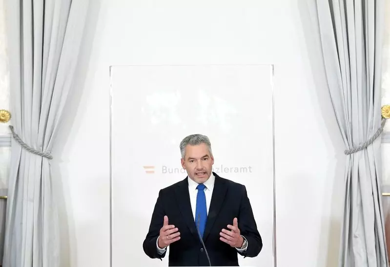 Austria: Kanclerz zapowiedział koniec lockdownu dla zaszczepionych