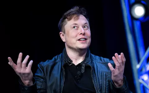 Elon Musk has announced that his company will implant the first people ever with microprocessors