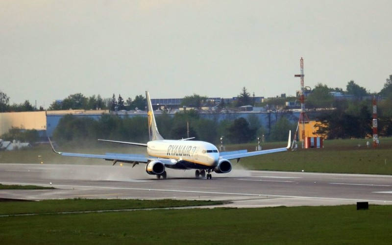Białoruś: Były kontroler lotów zdradził kulisy przymusowego lądowania samolotu Ryanair w Mińsku