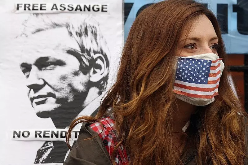 Brytyjski sąd: Julian Assange może być wydany władzom USA