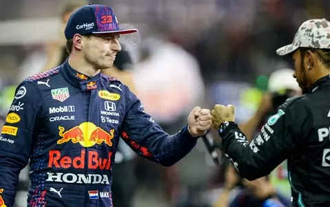 Max Verstappen on pole, Hamilton second, for title-deciding Abu Dhabi GP