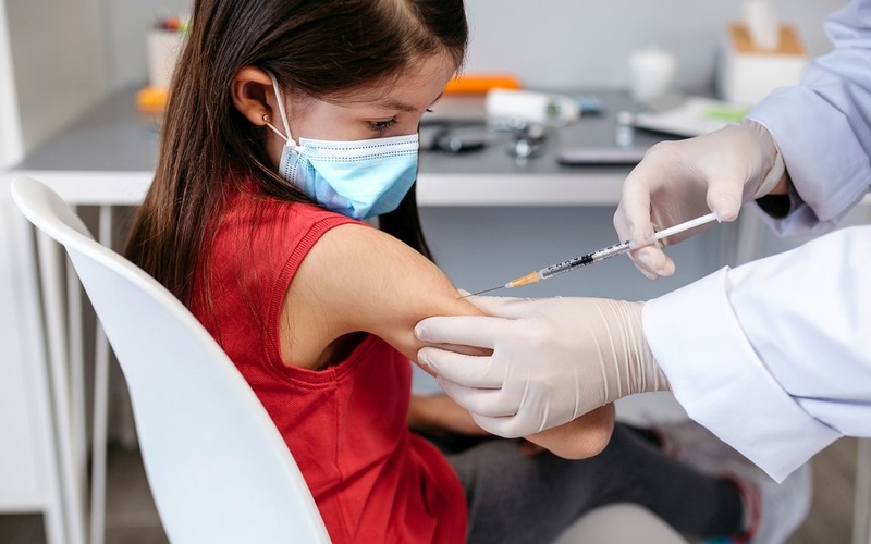 "Nie jest prawdą, że dzieci zawsze przechodzą COVID-19 łagodnie"