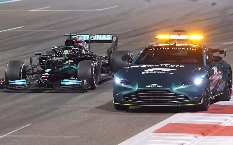 Formuła 1: Protesty Mercedesa odrzucone