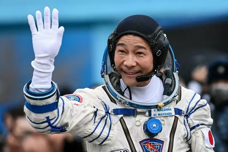 Japoński turysta w przestrzeni kosmicznej