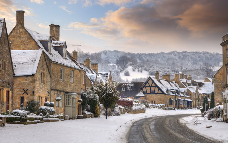 Don’t get hopes up for snow at Christmas as UK warms up