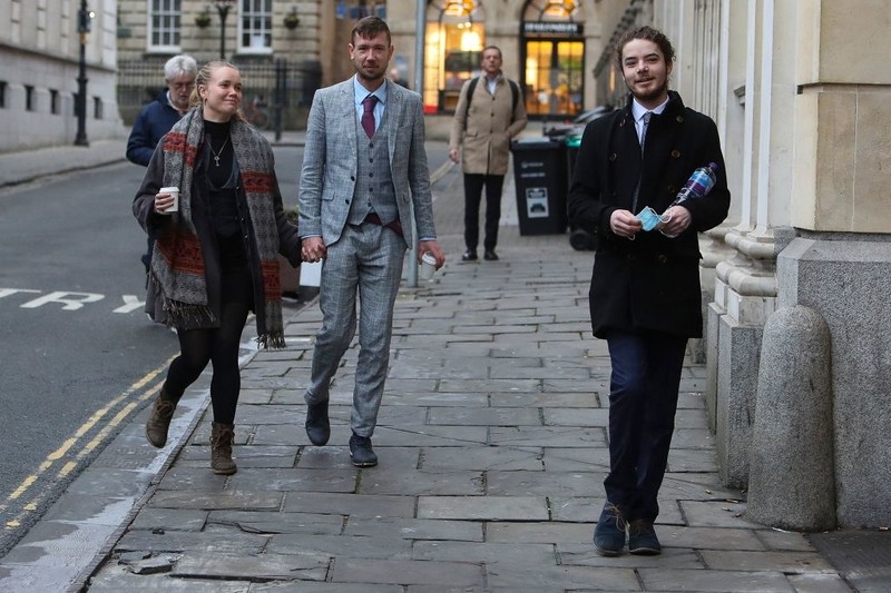 Bristol: Zaczął się proces oskarżonych o obalenie pomnika podczas marszu BLM