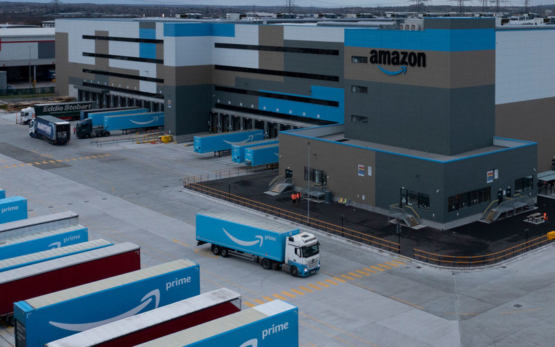 Covid testing: Amazon to deliver lateral flow kits after government website overwhelmed by demand