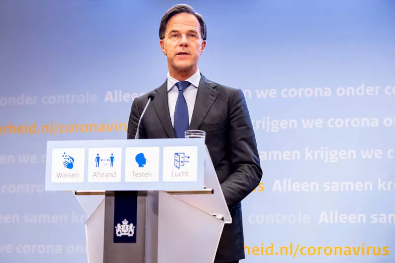 Dutch PM: Due to Covid-19 threat, we extend country's blockade until 14 January