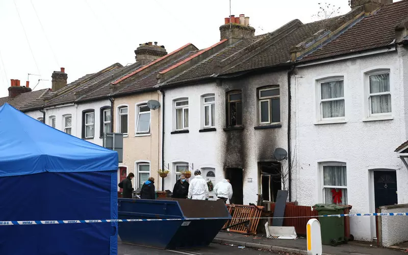 Londyn: Czworo dzieci zginęło w pożarze domu. Zatrzymano podejrzaną