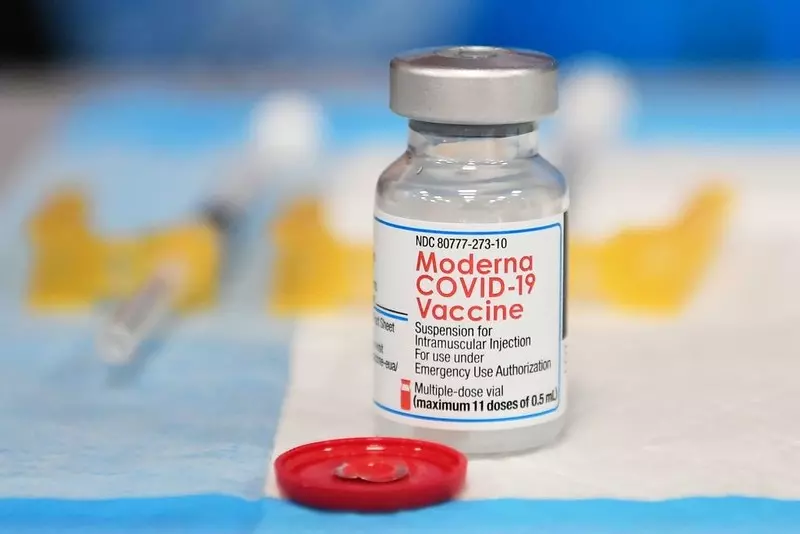 Moderna: Trzecia dawka naszej szczepionki przeciwko Covid-19 powinna chronić przed Omikronem