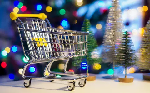 "Rzeczpospolita": Christmas shopping bigger than last year